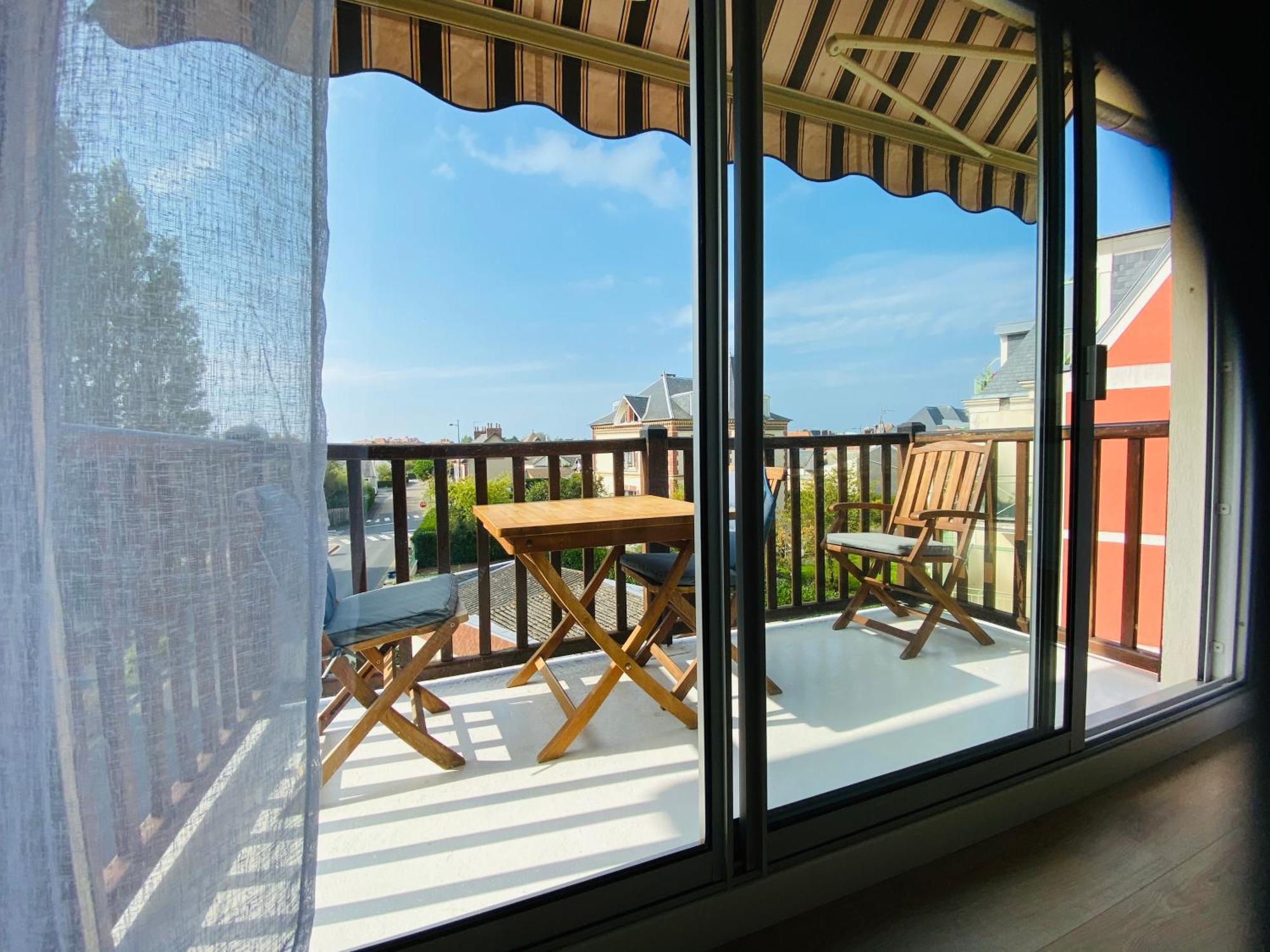 Hyper Centre - 2 Pieces Tout Confort - Terrasse - Ascenseur - Cabourg Dış mekan fotoğraf